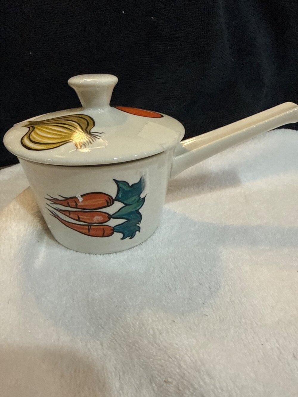 Vintage Villeroy & Boch "Primabella" Small Lidded Sauce/Butter Server